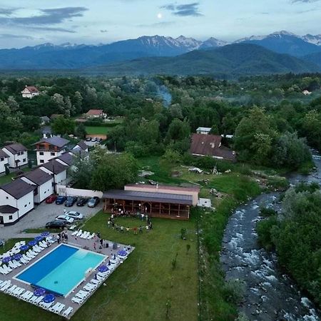 Domeniul Roa Hotel Avrig Ngoại thất bức ảnh